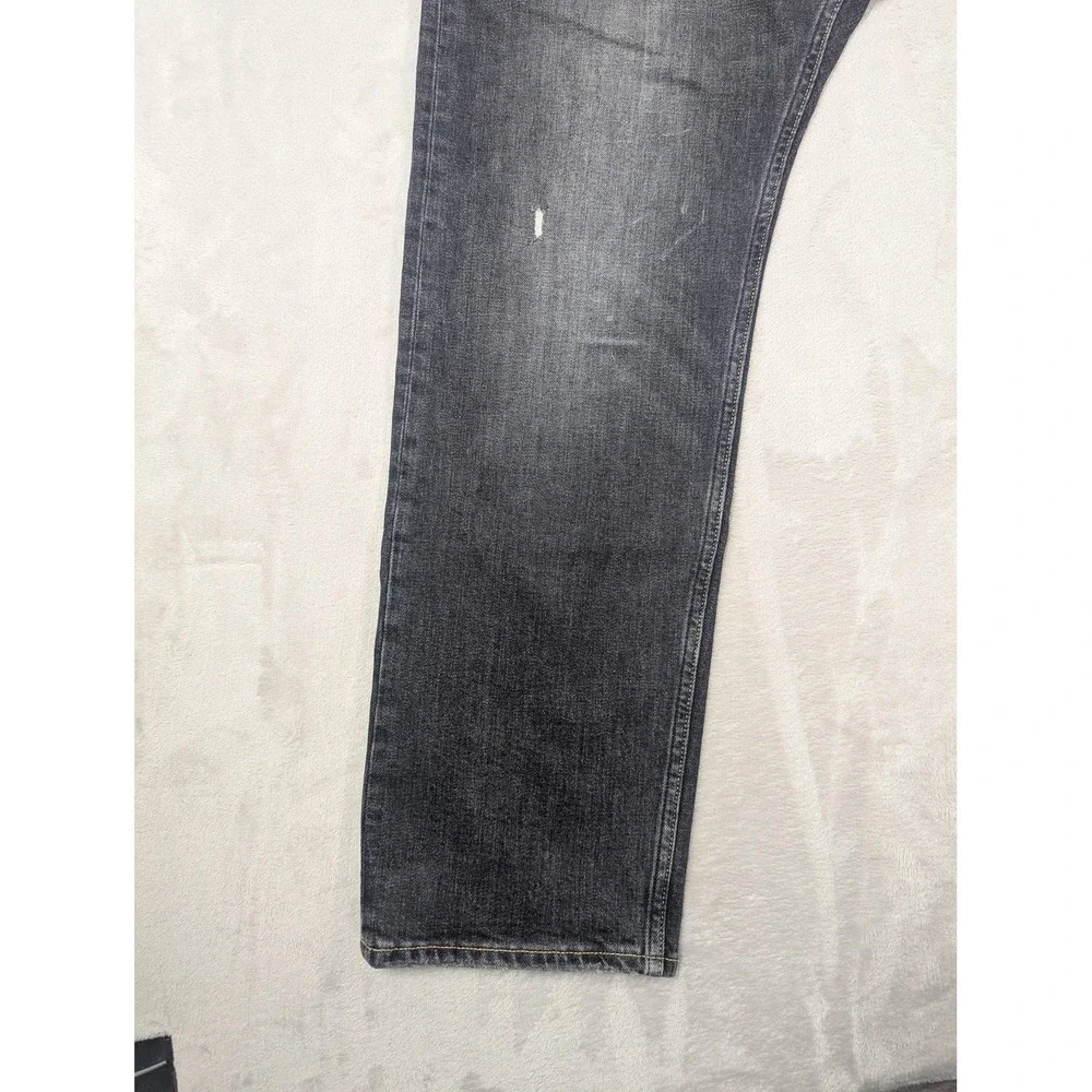 Calvin Klein Jeans  Mens 36x32 Gray CKJ 056 Athletic Taper Distressed Denim